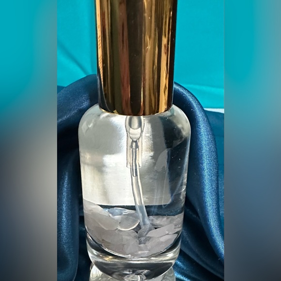 DEFINE ME FLORET ROSE QUARTZ - BRAND NEW in the box! - Picture 12 of 12